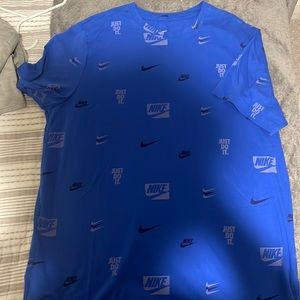 Blue Nike T-shirt size extra large,